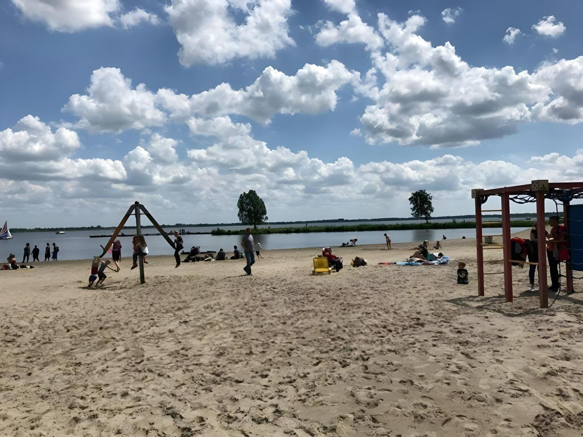 KropswoldeCozy Tiny Solhouse 7 - Near Groningen - 5 Star Location公寓 外观 照片